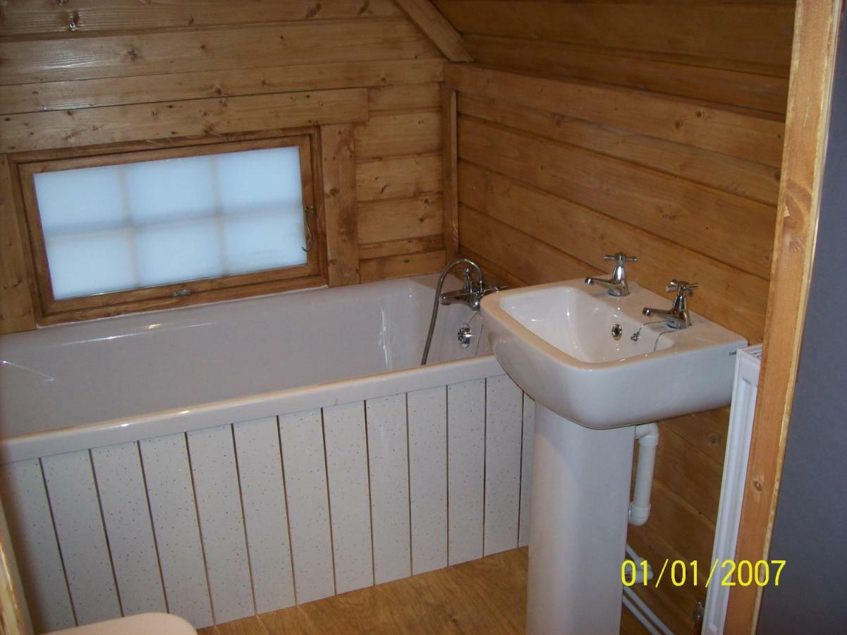 The Hobbit House Apartment Fort William Exterior photo